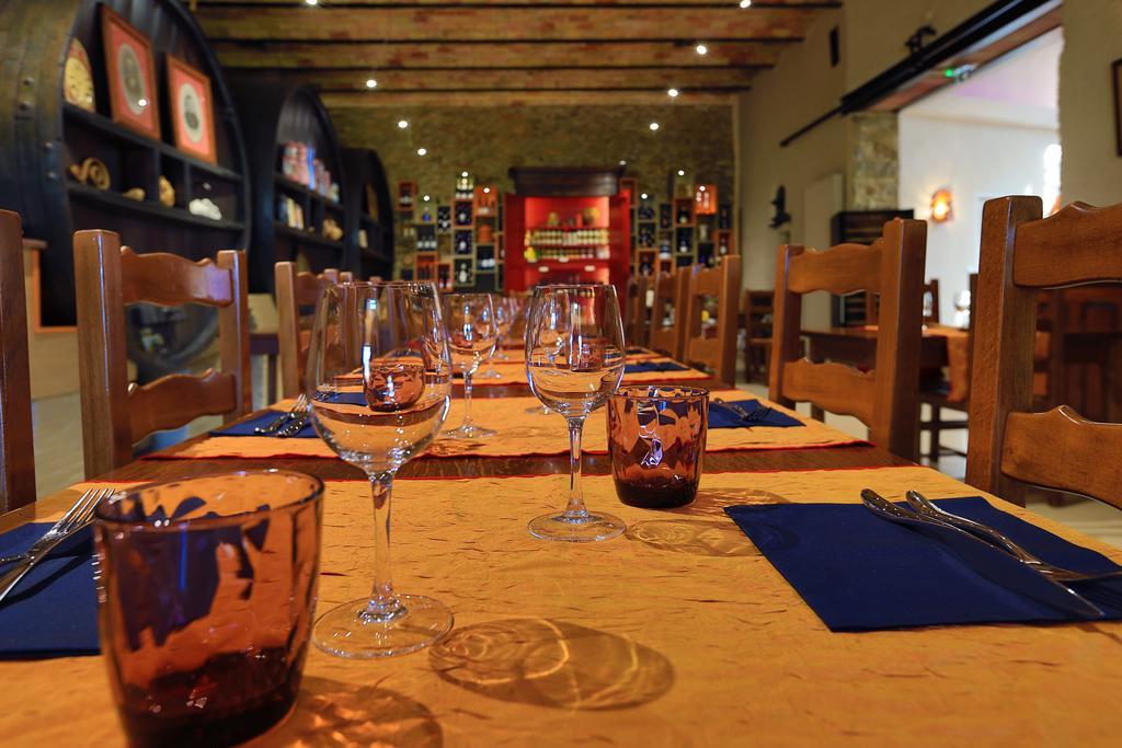 Logis Auberge Restaurant Du Vigneron Cucugnan Kültér fotó